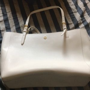 White Tory Burch tote. Excellent used condition